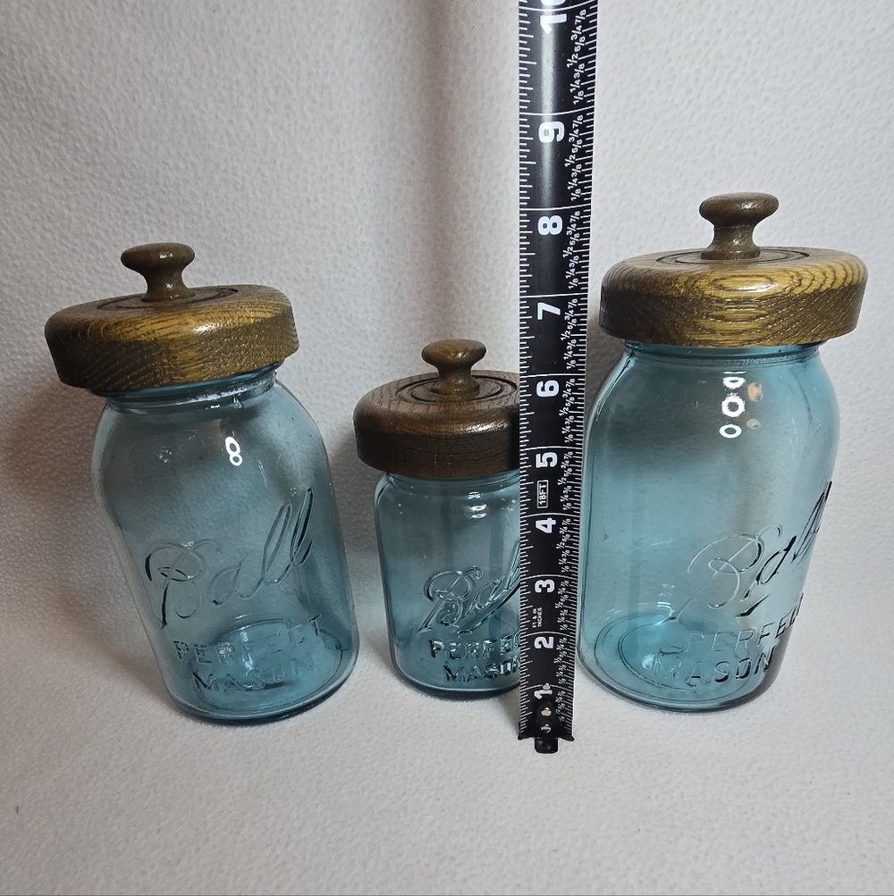 Mason Blue Jars with Brown Lids - Picture 3 of 5